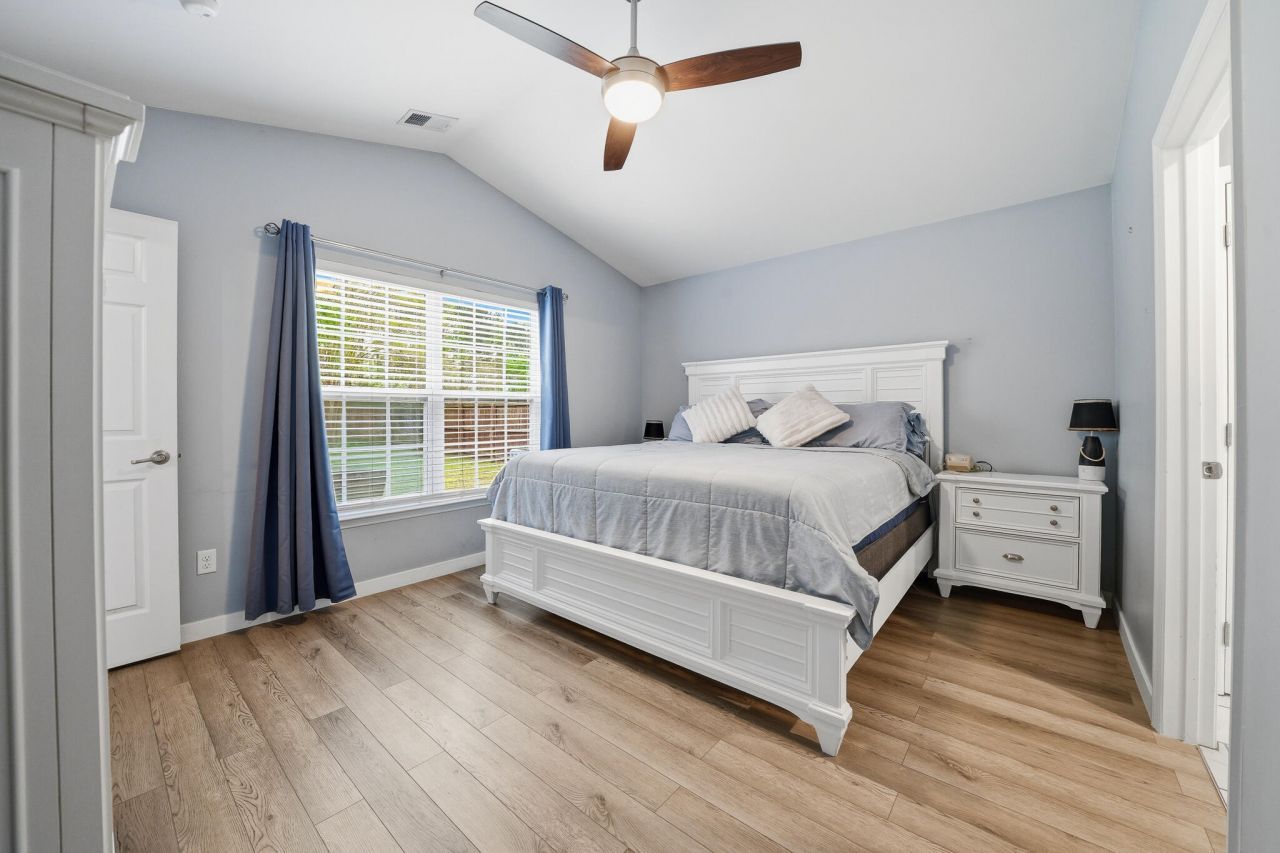 305 Sparkleberry Lane Photo 11