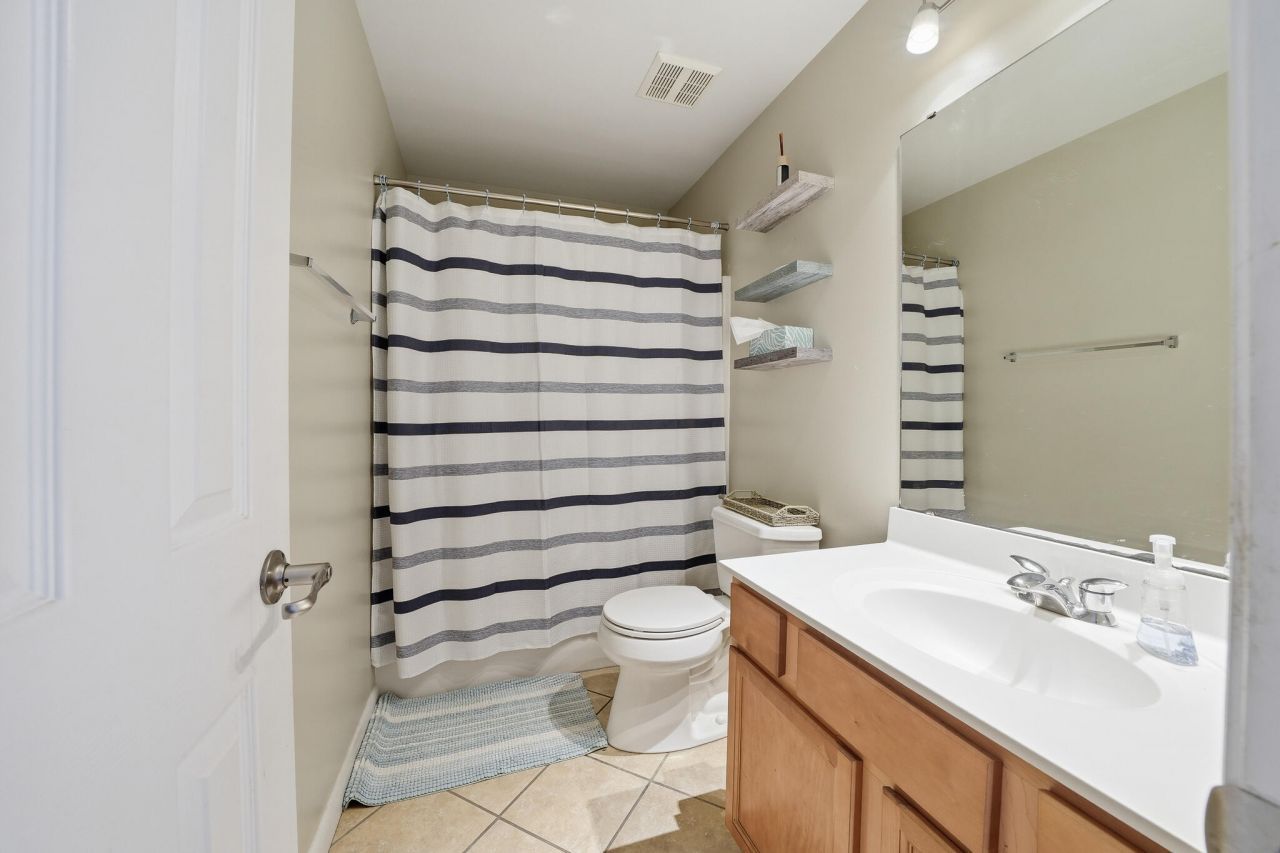 305 Sparkleberry Lane Photo 16