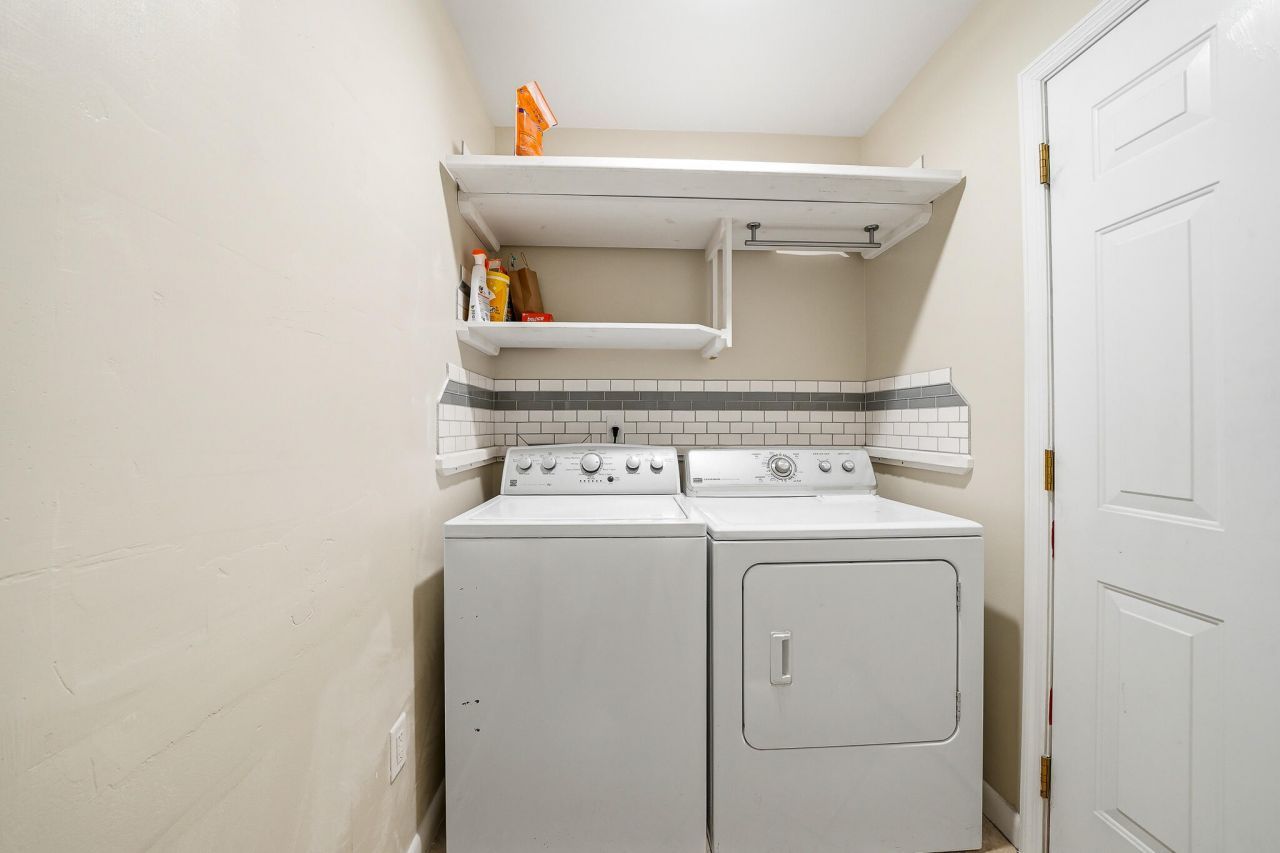 305 Sparkleberry Lane Photo 17