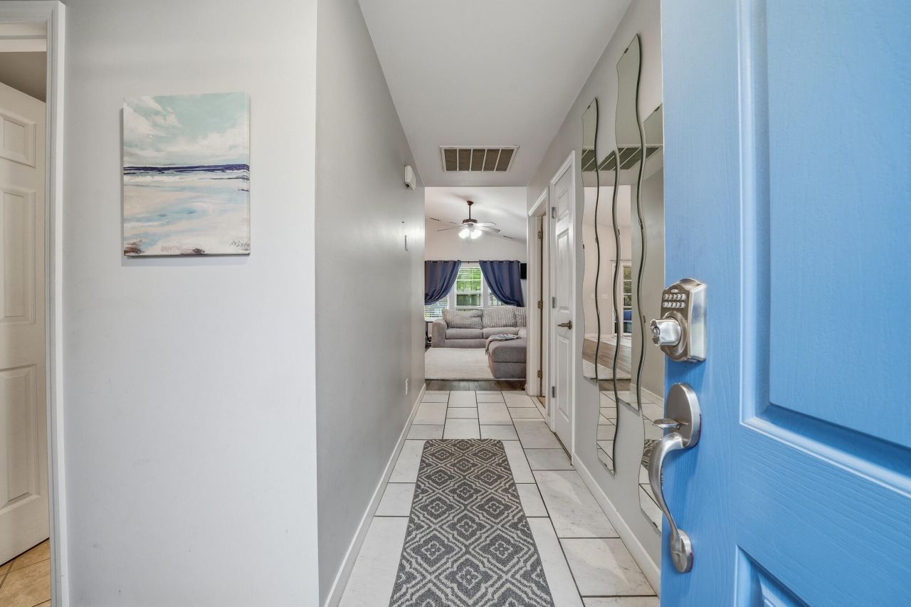 305 Sparkleberry Lane Photo 4