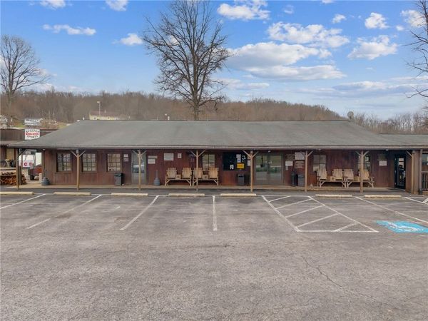 301 County Park Rd, Avella, PA 15312