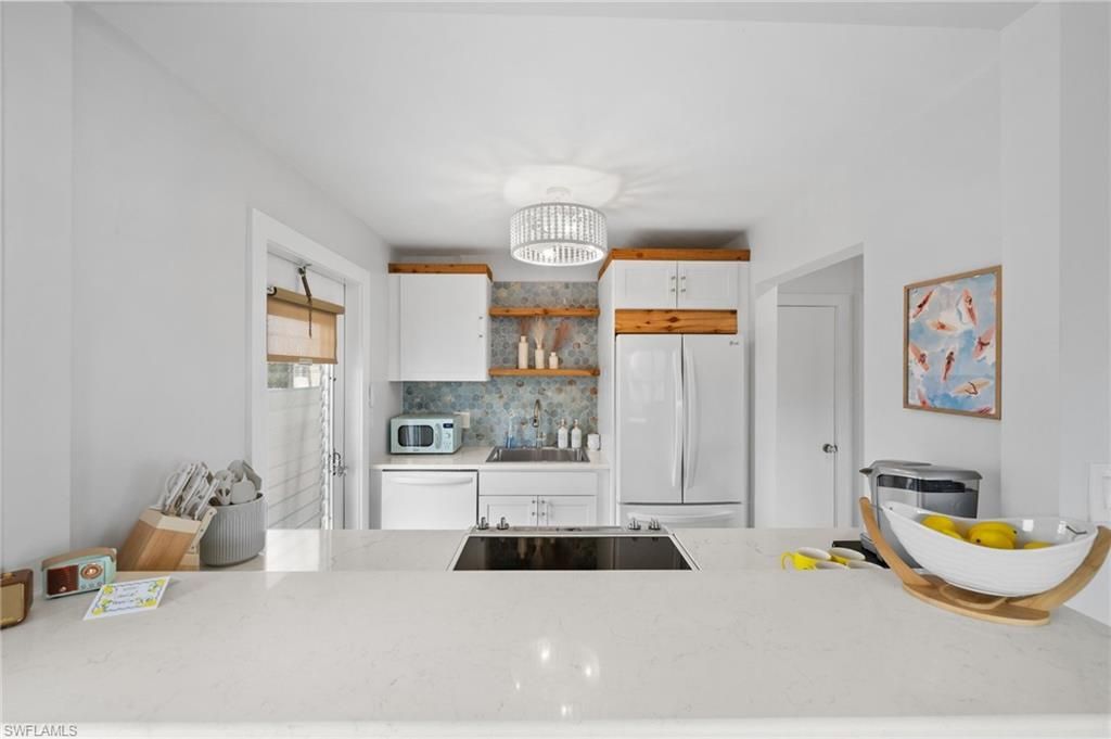 1550 Gulf Shore Blvd N, Unit E2, Naples, FL 34102 Photo