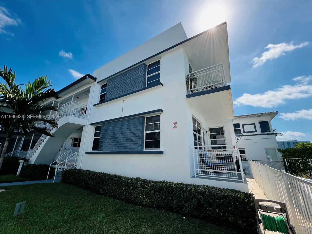 960 Bay Dr , Unit 912, Miami Beach, FL 33141 Photo