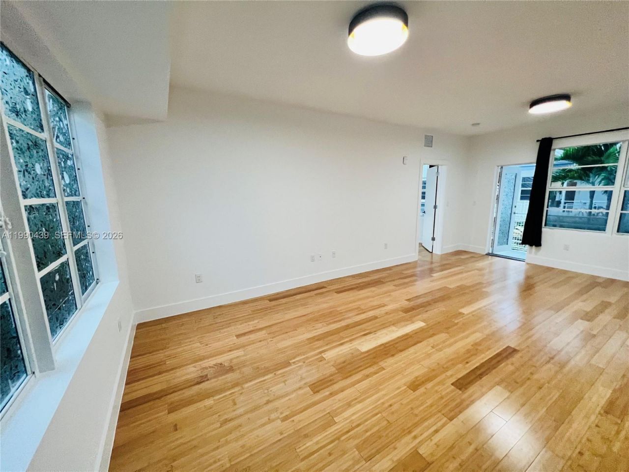 960 Bay Dr , Unit 912, Miami Beach, FL 33141 Photo