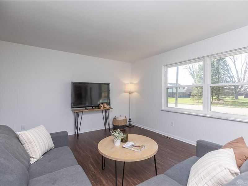 7657 Belle Plain Drive, Huber Heights, OH 45424 Photo 11