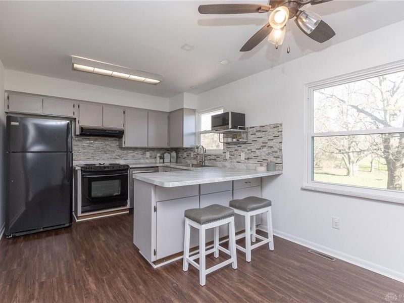 7657 Belle Plain Drive, Huber Heights, OH 45424 Photo 15