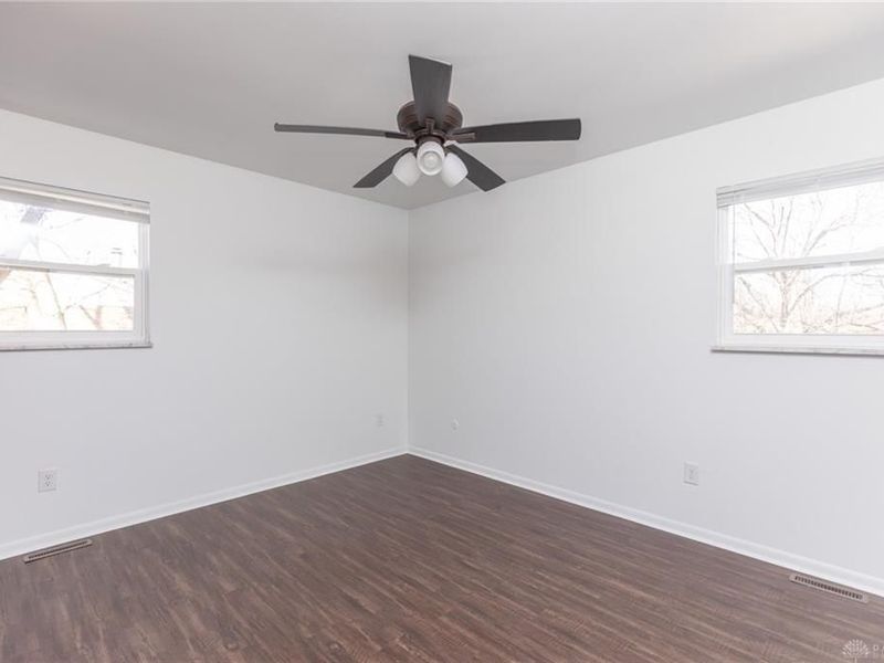 7657 Belle Plain Drive, Huber Heights, OH 45424 Photo 24