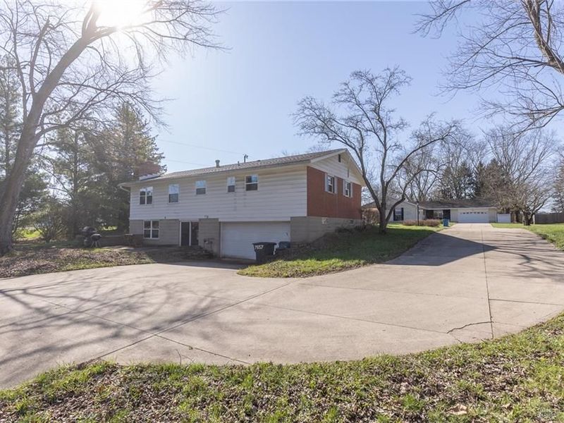 7657 Belle Plain Drive, Huber Heights, OH 45424 Photo 37