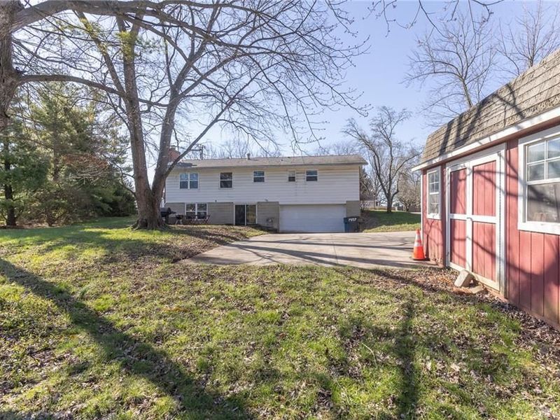 7657 Belle Plain Drive, Huber Heights, OH 45424 Photo 45