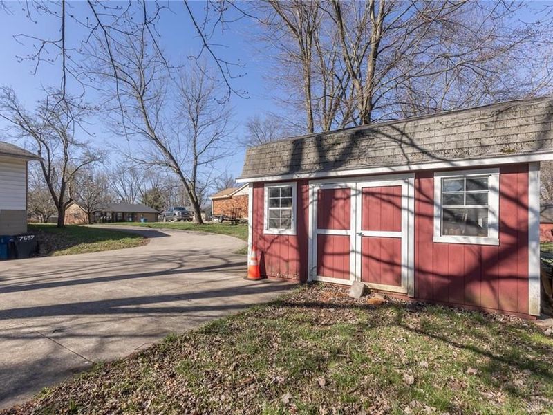 7657 Belle Plain Drive, Huber Heights, OH 45424 Photo 47