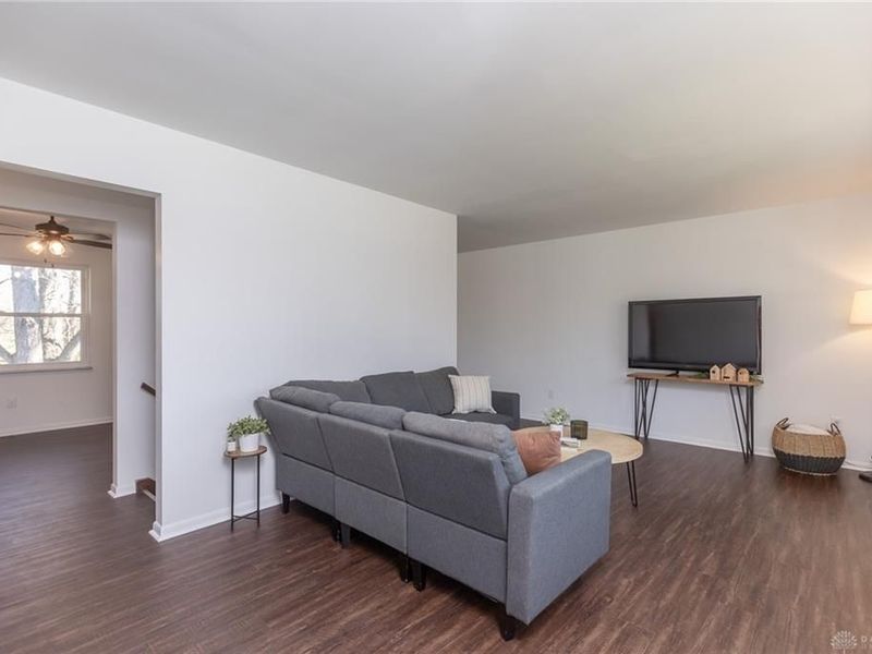 7657 Belle Plain Drive, Huber Heights, OH 45424 Photo 6