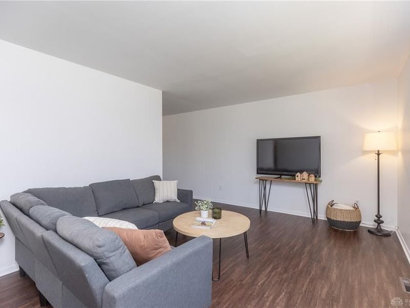 7657 Belle Plain Drive, Huber Heights, OH 45424 Photo 7