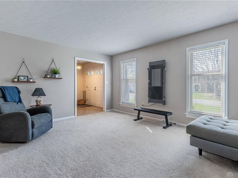 7392 Chinook Drive, West Chester, OH 45069 Photo 3