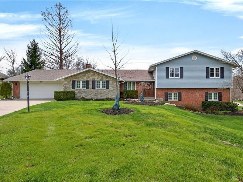 528 Manorside Court, Washington Township, OH 45459 Photo 1