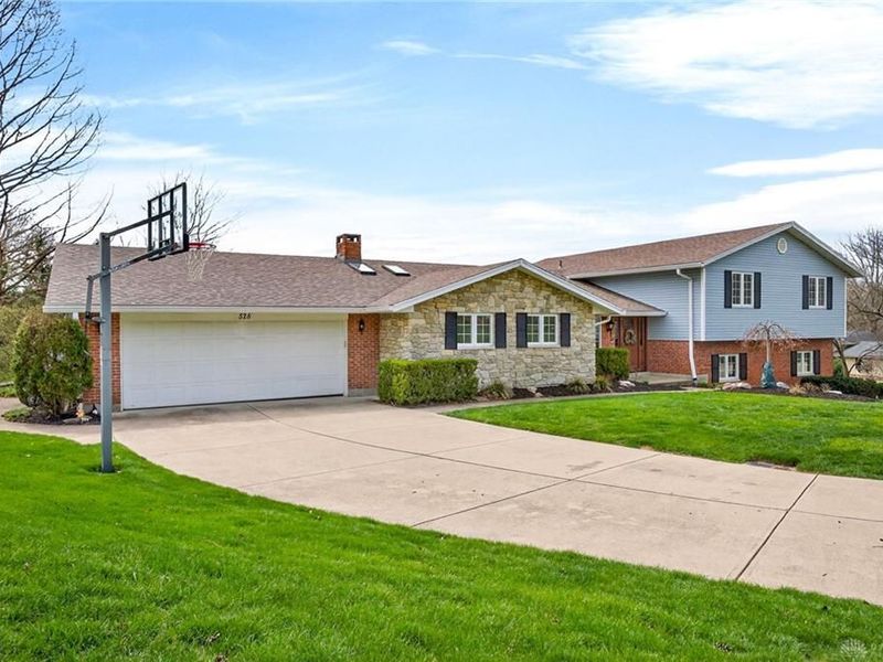 528 Manorside Court, Washington Township, OH 45459 Photo 3