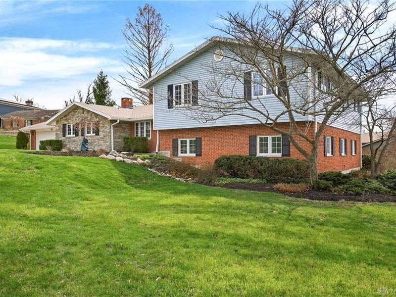 528 Manorside Court, Washington Township, OH 45459 Photo 4