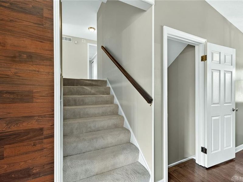 528 Manorside Court, Washington Township, OH 45459 Photo 9