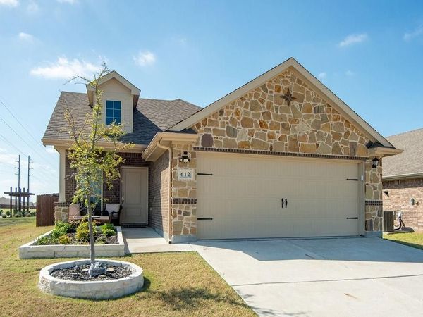 612 Daybreak Lane, Lavon, TX 75166