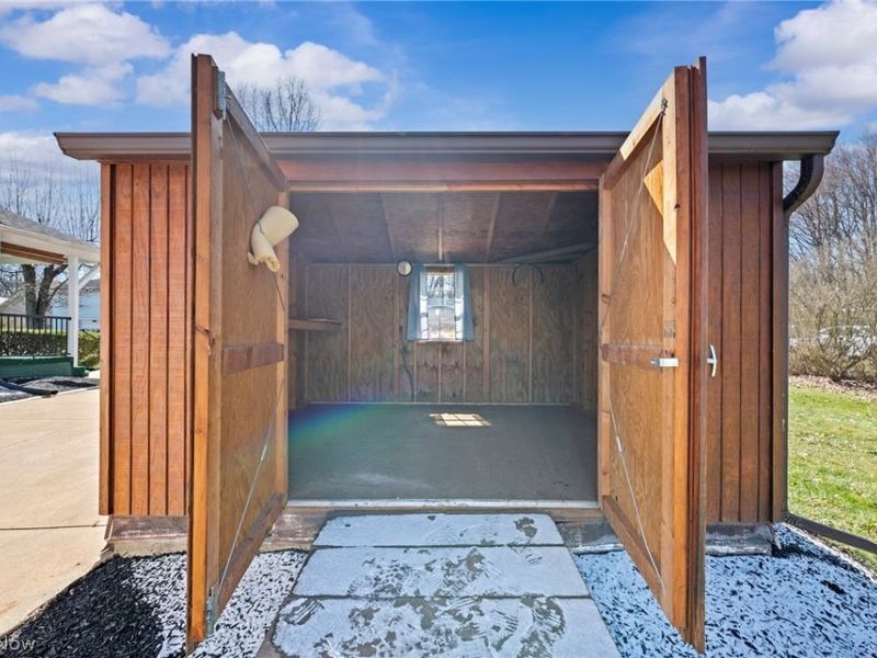 104 W Carolina Avenue, Sebring, OH 44672 Photo 40