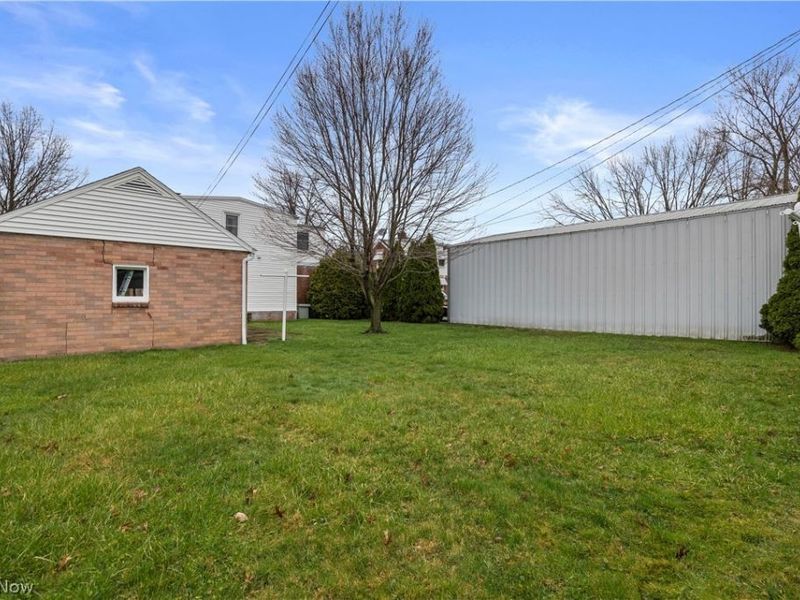 137 Lafayette Street, Elyria, OH 44035 Photo 8