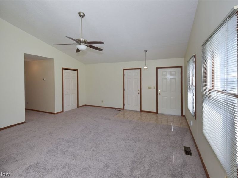 2121 Oakwood Court, Avon, OH 44011 Photo 6