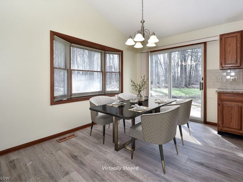 2121 Oakwood Court, Avon, OH 44011 Photo 8