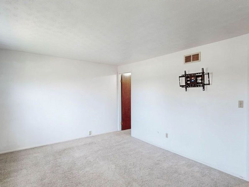 4625 Cox Drive, Unit B, Stow, OH 44224 Photo 18