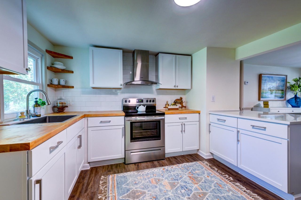 1164 Brownswood Road Photo 13