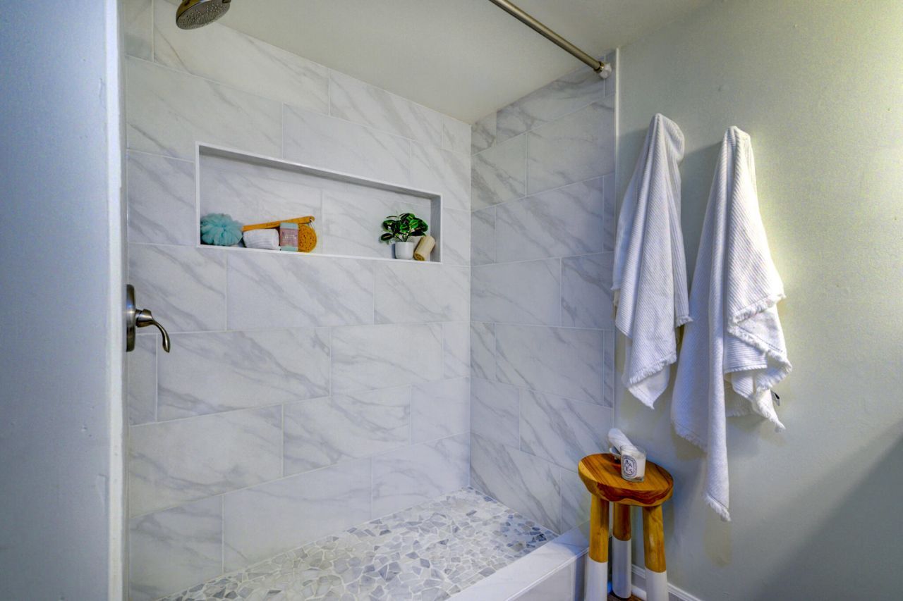 1164 Brownswood Road Photo 17