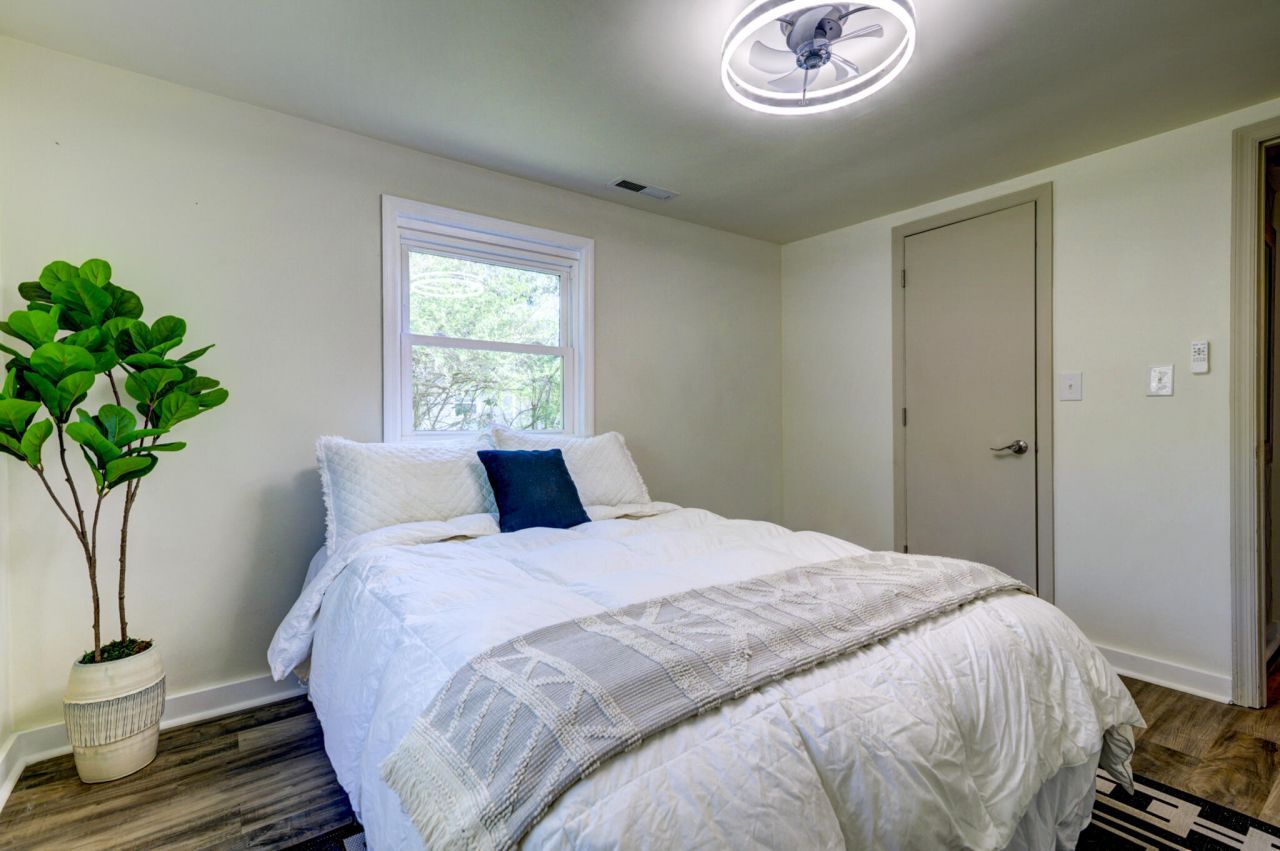 1164 Brownswood Road Photo 22