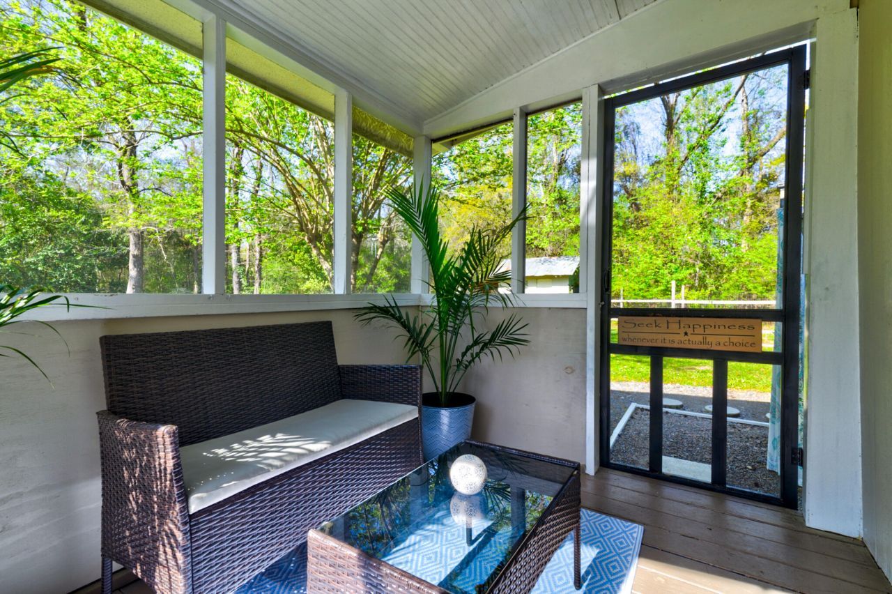 1164 Brownswood Road Photo 5