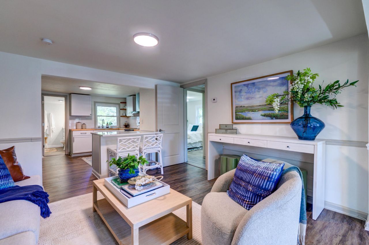 1164 Brownswood Road Photo 9