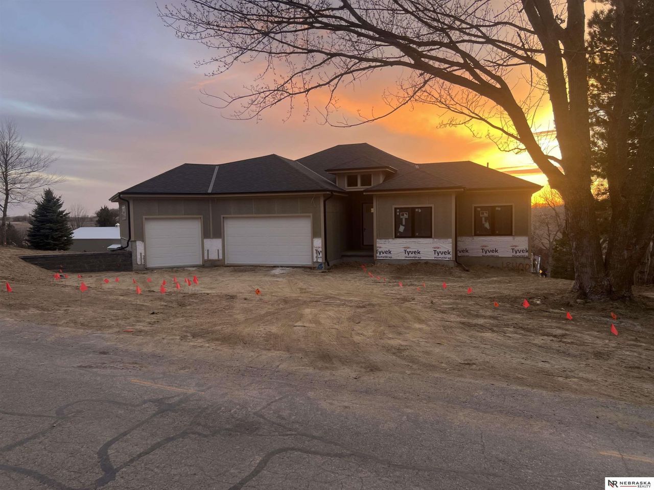 18400 Nicholas Road, Plattsmouth, NE 68048 Main Photo