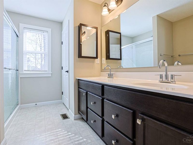 1117 Stableview Circle, Hamilton Twp, OH 45039 Photo 27