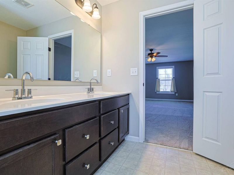 1117 Stableview Circle, Hamilton Twp, OH 45039 Photo 28