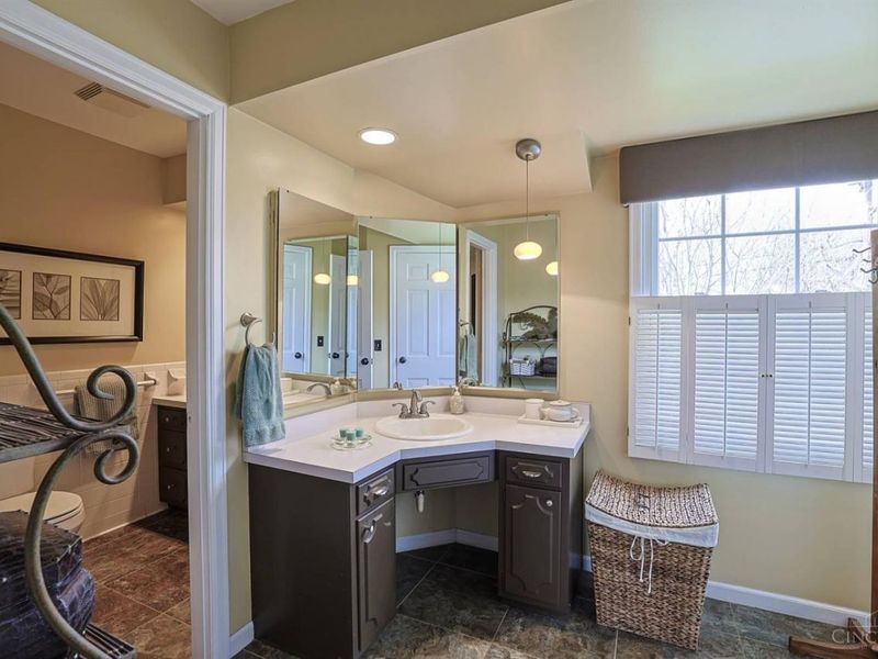 5572 Kingsbury Road, Fairfield, OH 45014 Photo 21