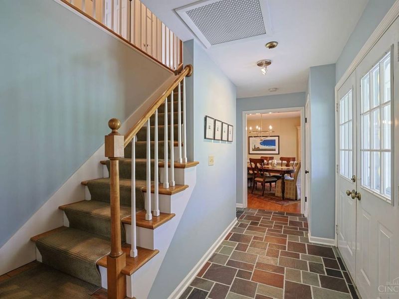 5572 Kingsbury Road, Fairfield, OH 45014 Photo 5