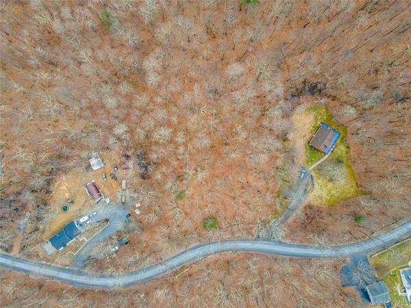 100 Lewis Lane , Wallkill, NY 12589