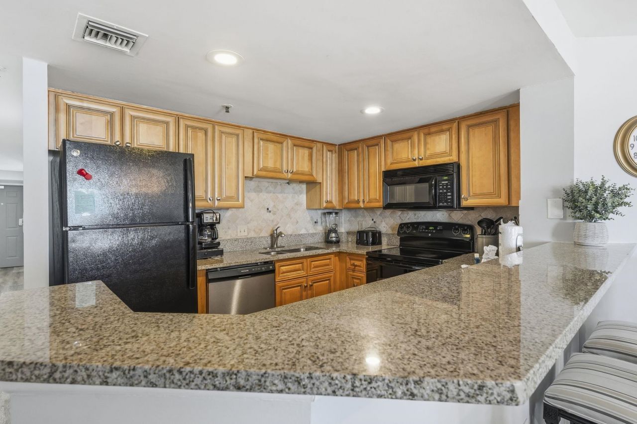 5511 N Ocean Blvd.  Photo 10