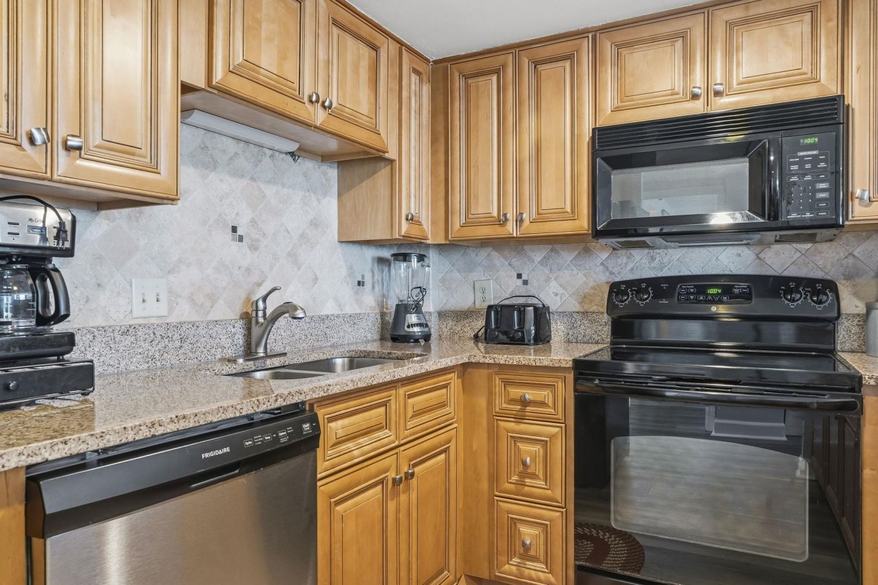 5511 N Ocean Blvd.  Photo 13