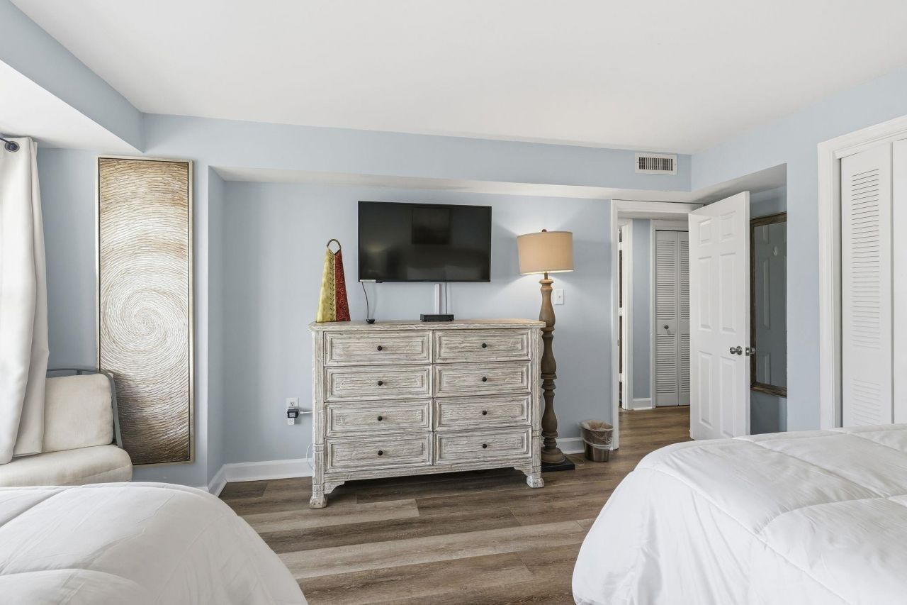 5511 N Ocean Blvd.  Photo 22