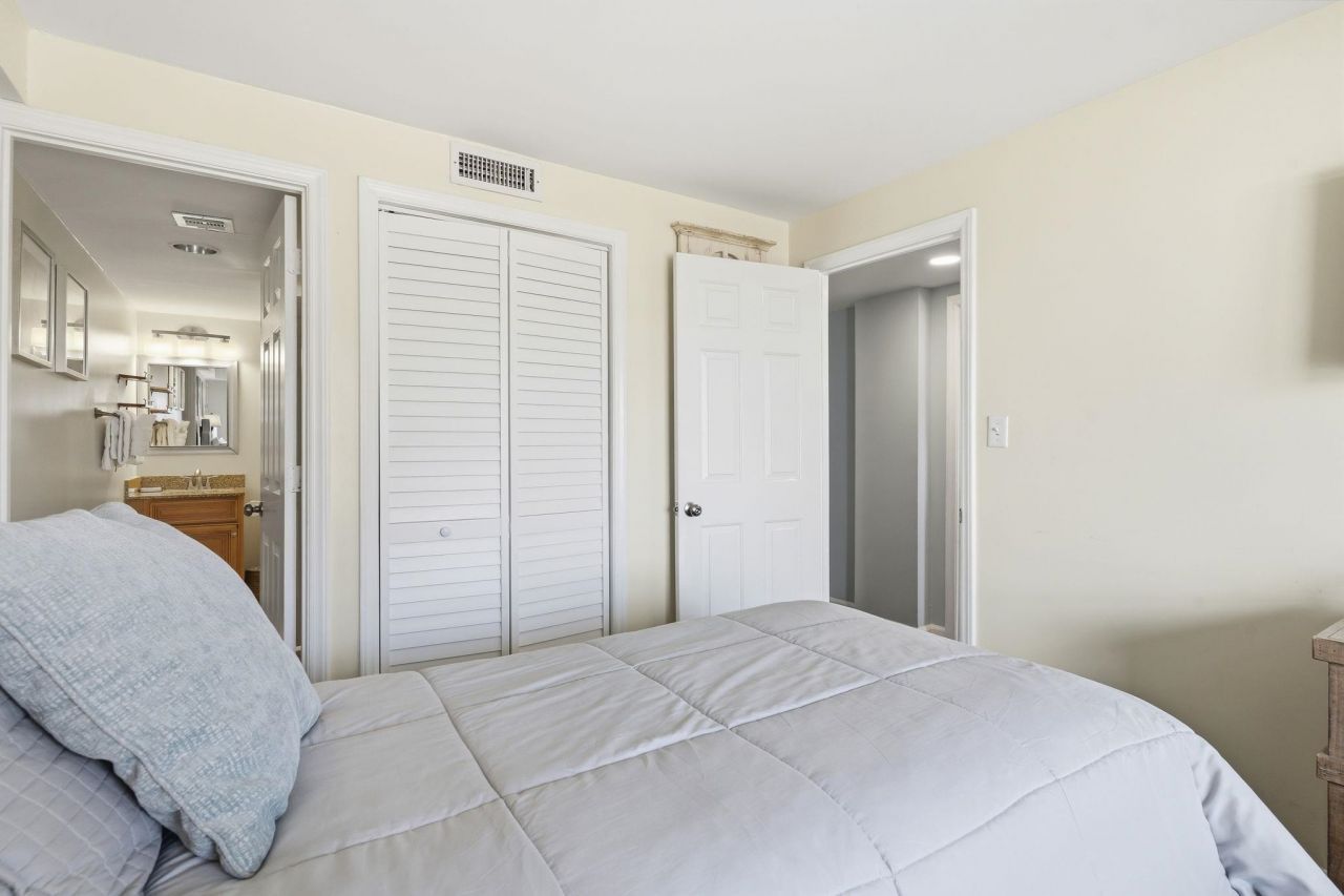 5511 N Ocean Blvd.  Photo 26