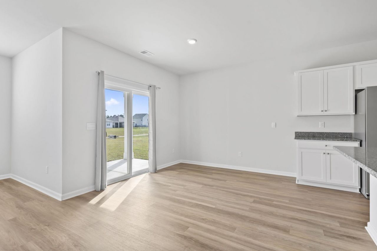 331 Gringott Ln. Photo 11