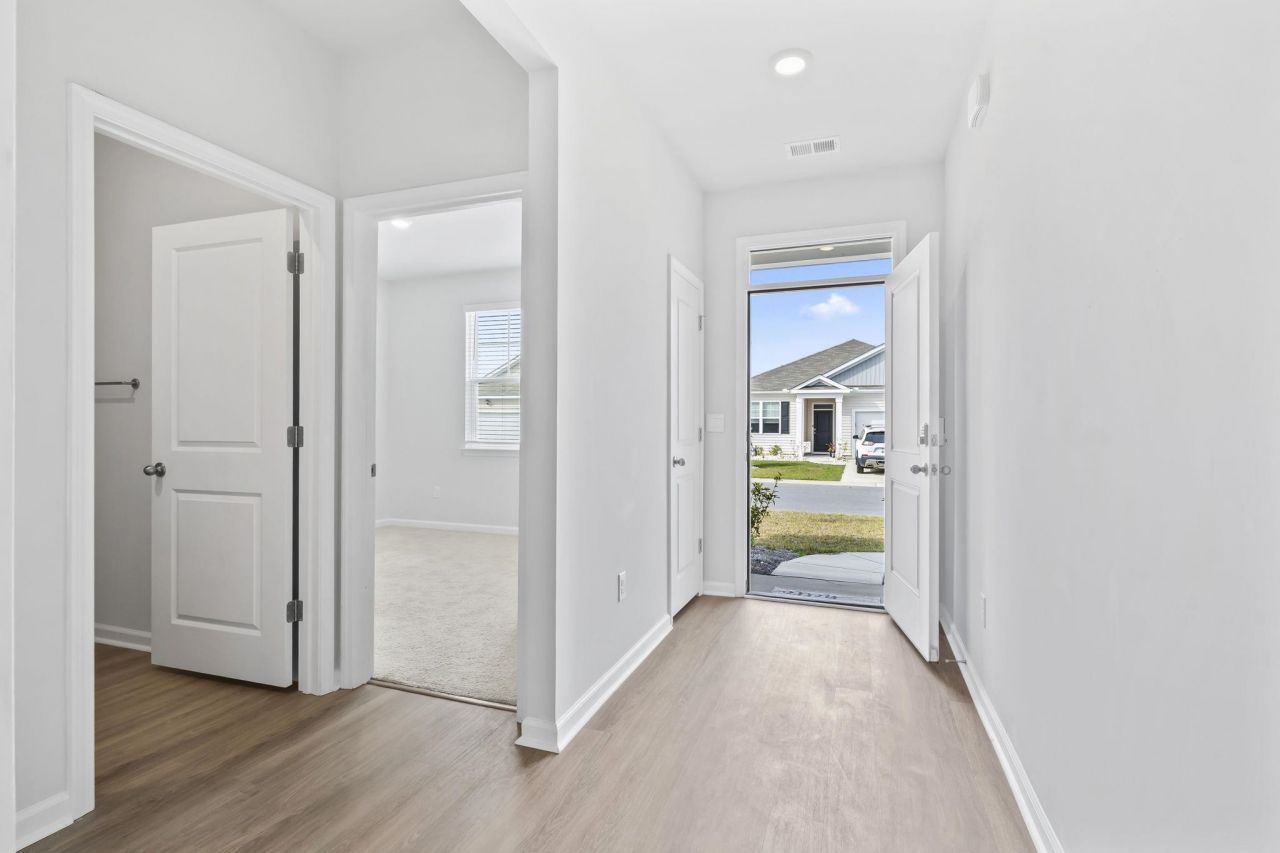 331 Gringott Ln. Photo 4