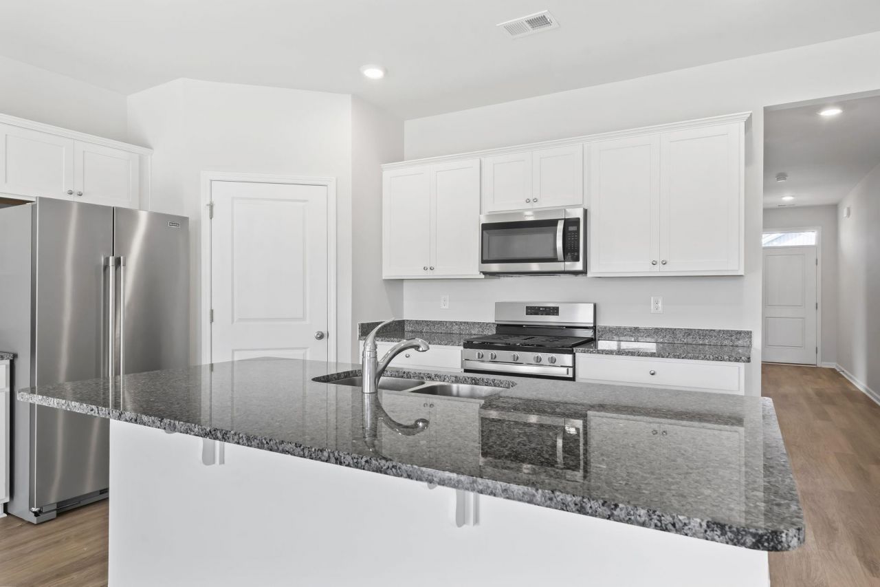 331 Gringott Ln. Photo 6