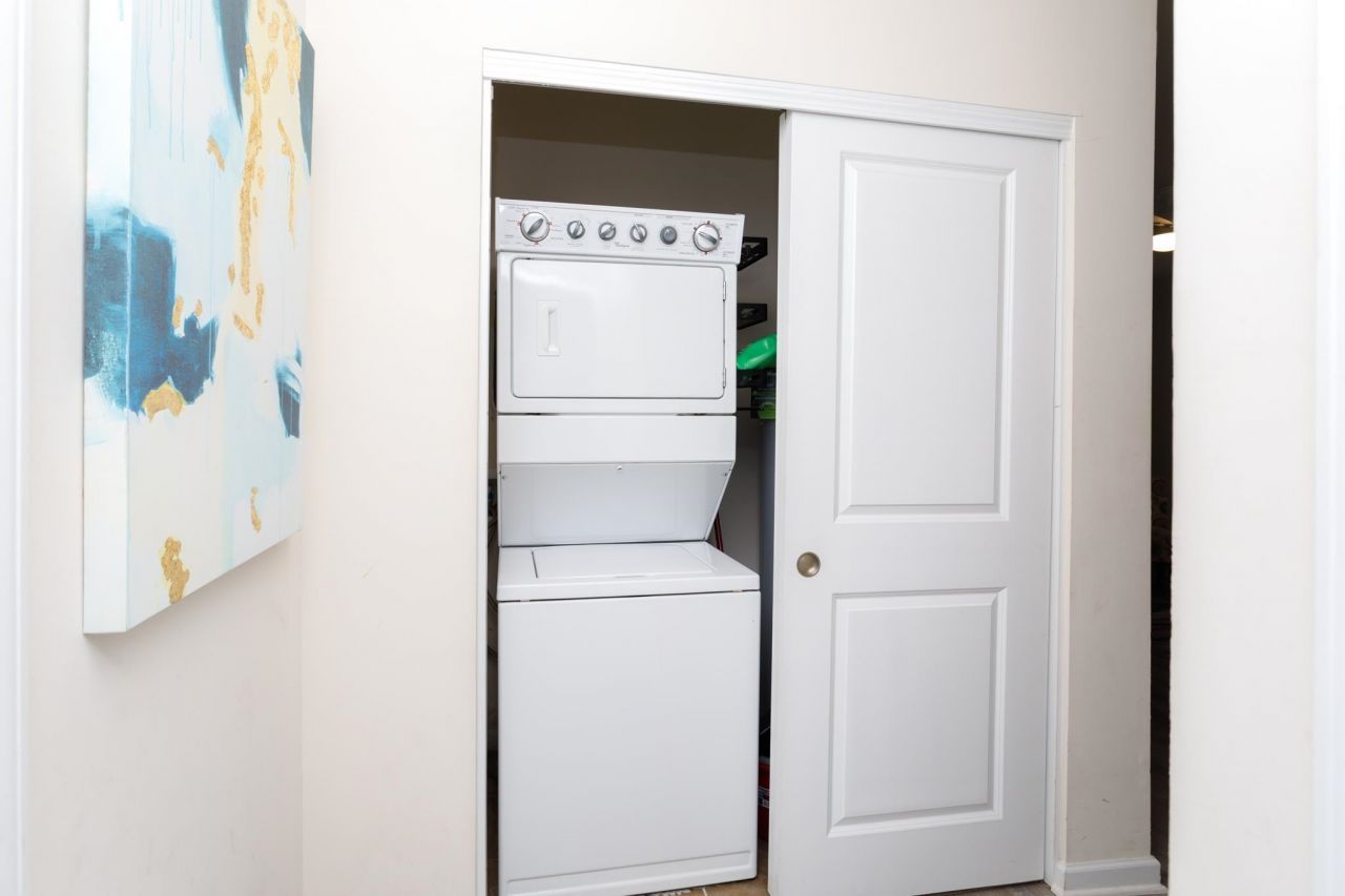 6253 Catalina Dr. Photo 22