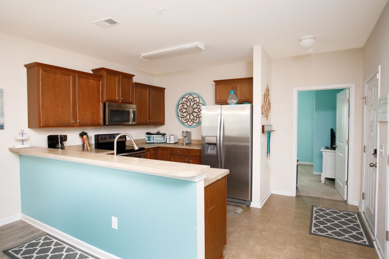 6253 Catalina Dr. Photo 8