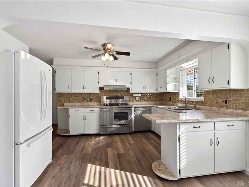 805 N Monroe Drive, Xenia, OH 45385 Photo 17