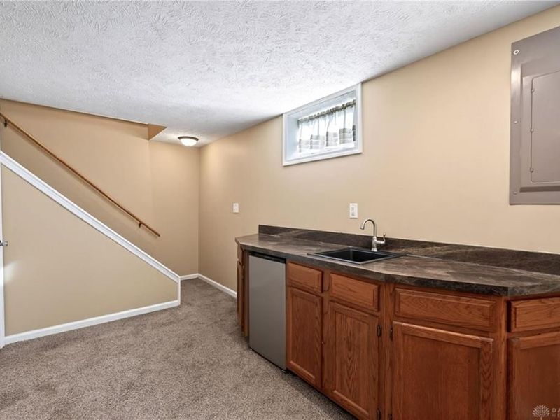 805 N Monroe Drive, Xenia, OH 45385 Photo 32