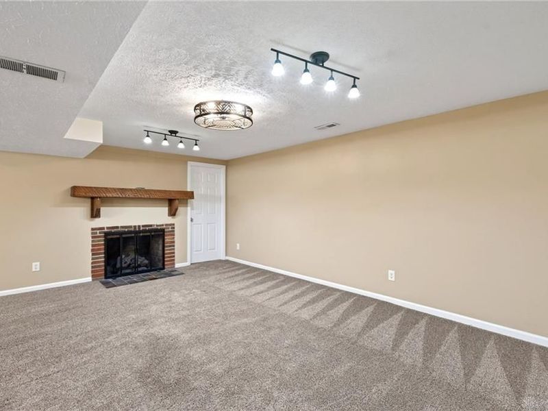 805 N Monroe Drive, Xenia, OH 45385 Photo 33